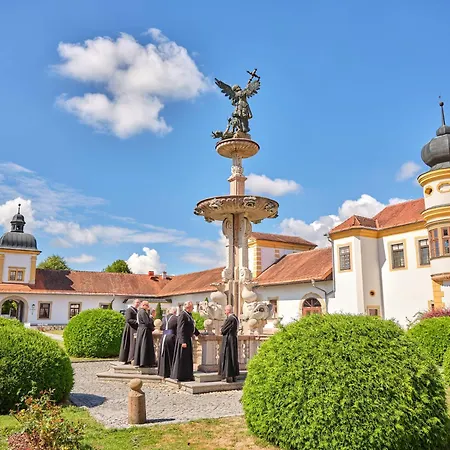 Augustiner-chorherrenstift Reichersberg 3*